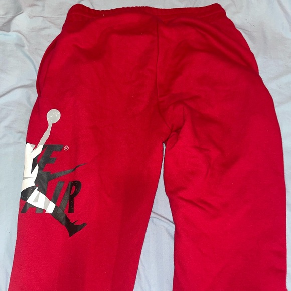 Nike Air Jordan Joggers Red - Picture 2 of 2